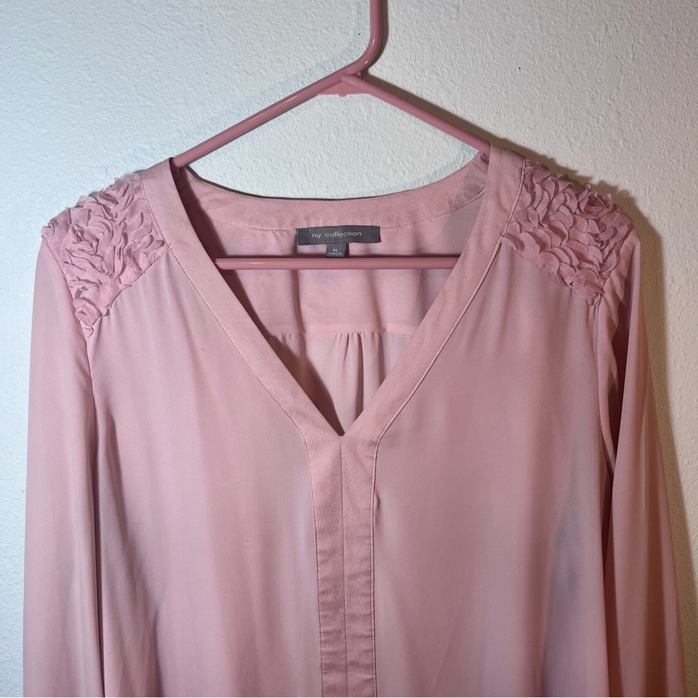 NY Collection Pink Rosette Shoulder V-Neck Blouse XL Women’s - Picture 6 of 13